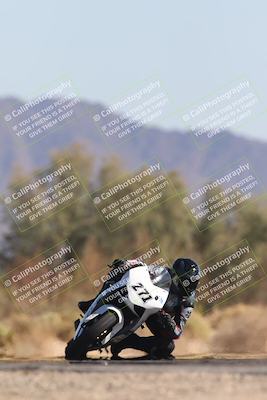 media/Nov-02-2025-CVMA (Sun) [[337aff29ab]]/Race 8-Formula Lightweight Twins Shootout/